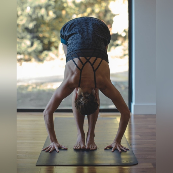 🌷SOLD🌷Lululemon Strappy Cage Bra Tank Cami▪︎Keyhole▪︎Mesh Inlays▪︎BLACK▪︎10 - Picture 5 of 11